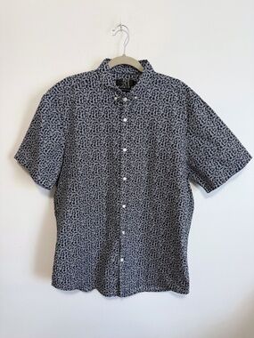 Simons Le31 Navy Blue Floral Print Button down shirt